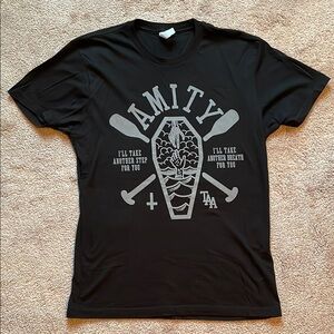 Men’s Amity Band Tee size Medium